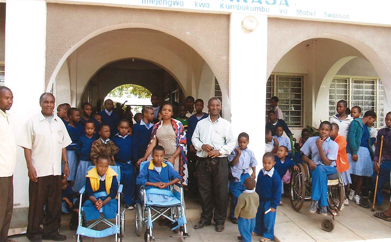 Les sociétés du groupe MAEDA soutiennent le programme "Sourire pour tous dans le monde".